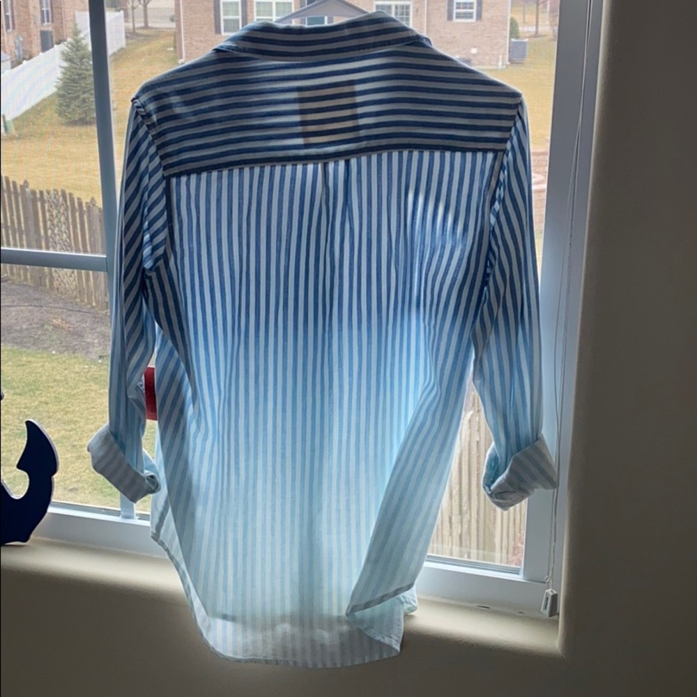 classical button up - Picture 5 of 5